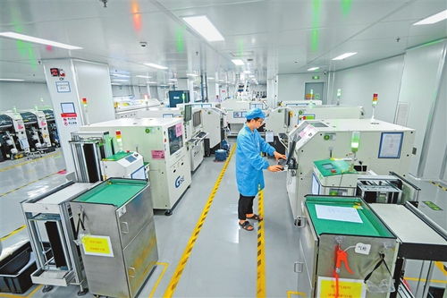 新時(shí)代 新征程 新偉業(yè)丨智慧物聯(lián) 創(chuàng) 字為先